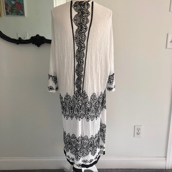 NWT Chico’s Drama Cardigan Black & White - Picture 3 of 7